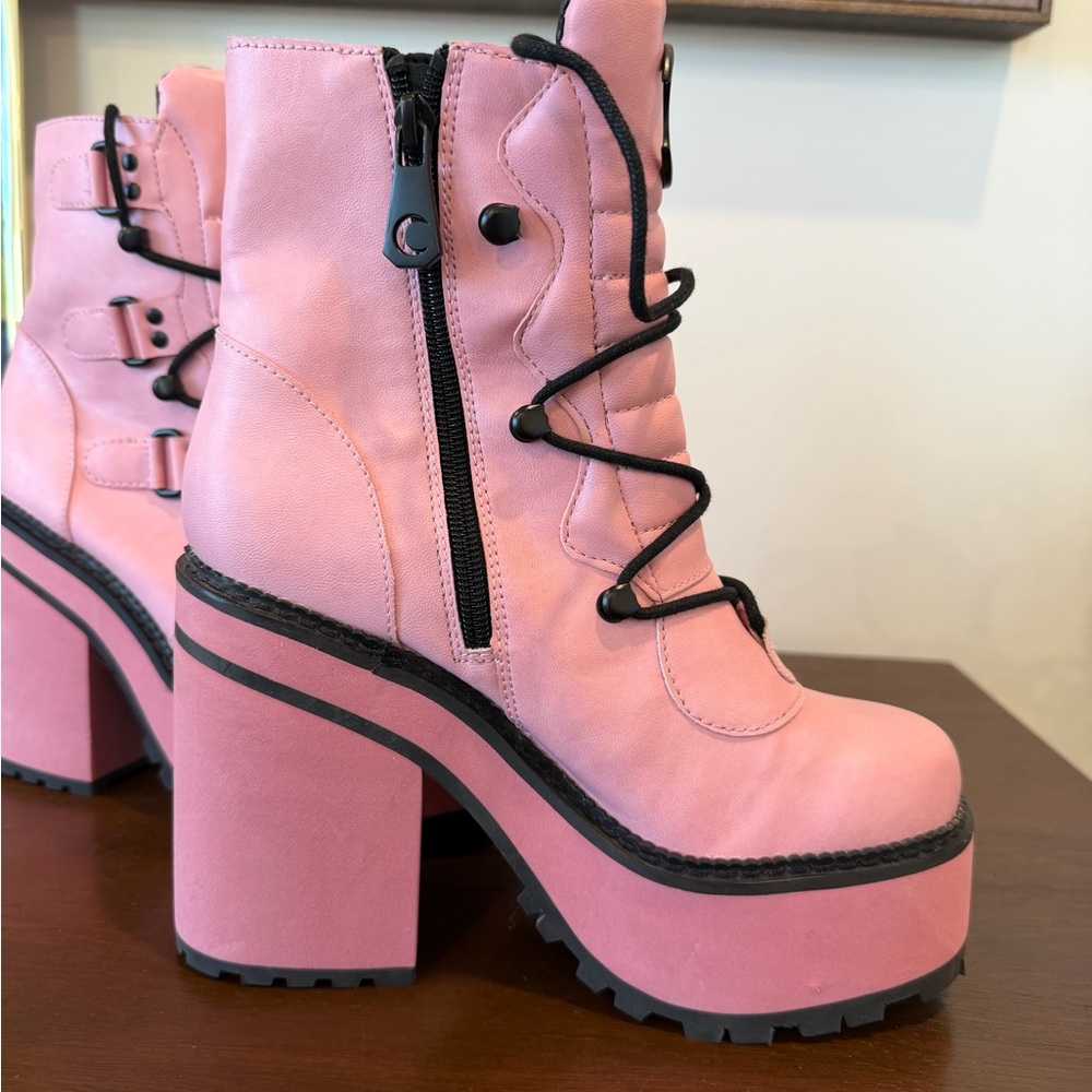 Killstar pink platform boots 6 - Picture 4 of 12